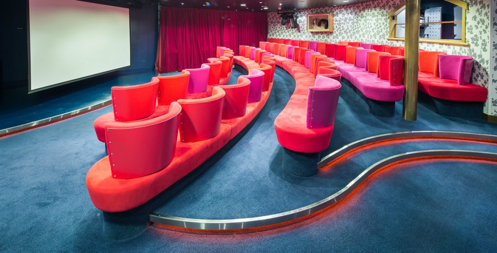 cruise cinema