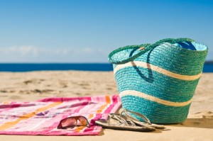 Must have holiday items - beachbag