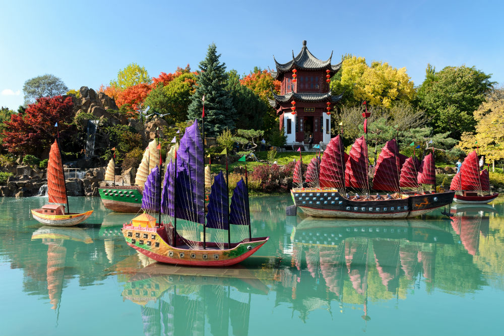 Montreal Botanical Gardens on a sunny day