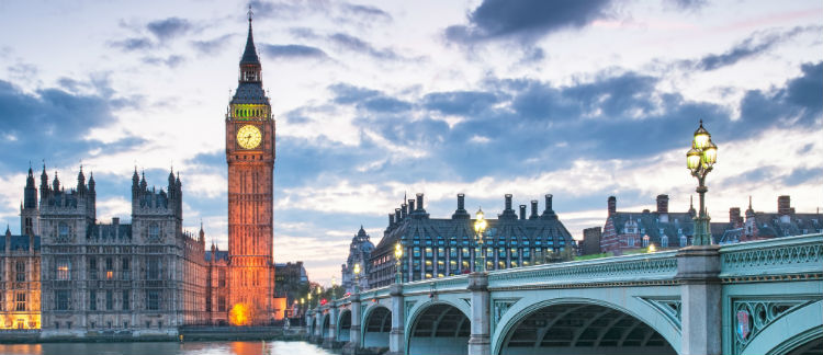 The skyline of London with Big Bwen and the Houses of Parliament,