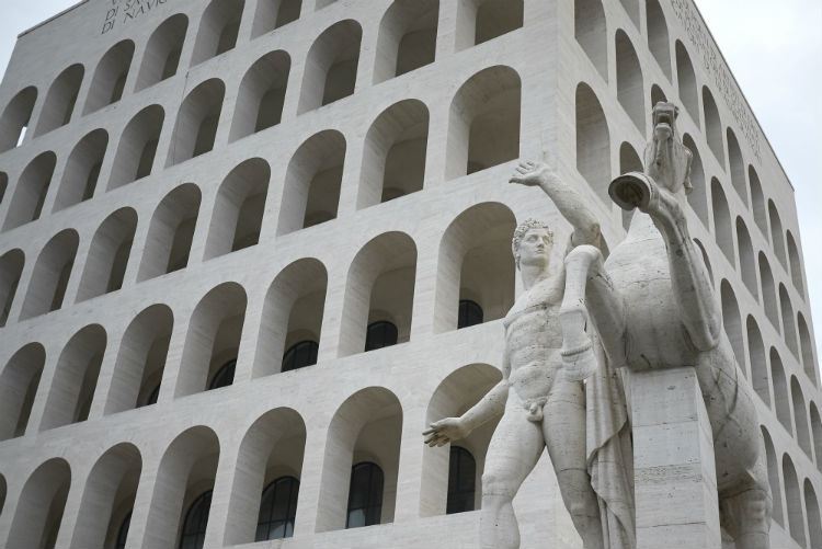Palazzo della civiltà italiana - what Rome arhcitecture could look like if fascism hadn't fallen