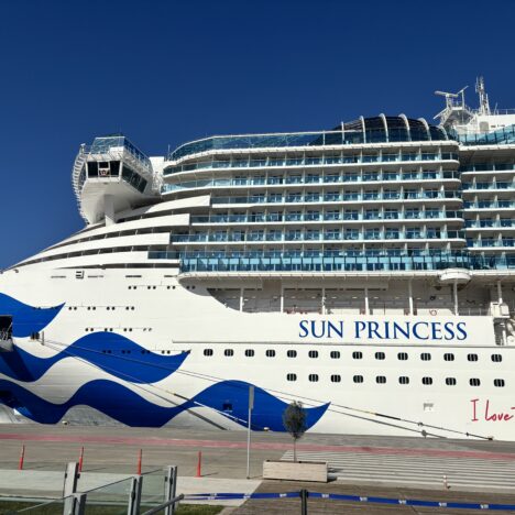 Ship Visit: Carnival Glory in Barcelona