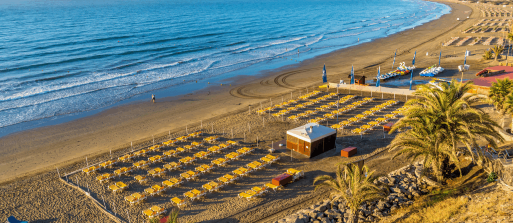 Playa del Ingles beach front with view of the seas